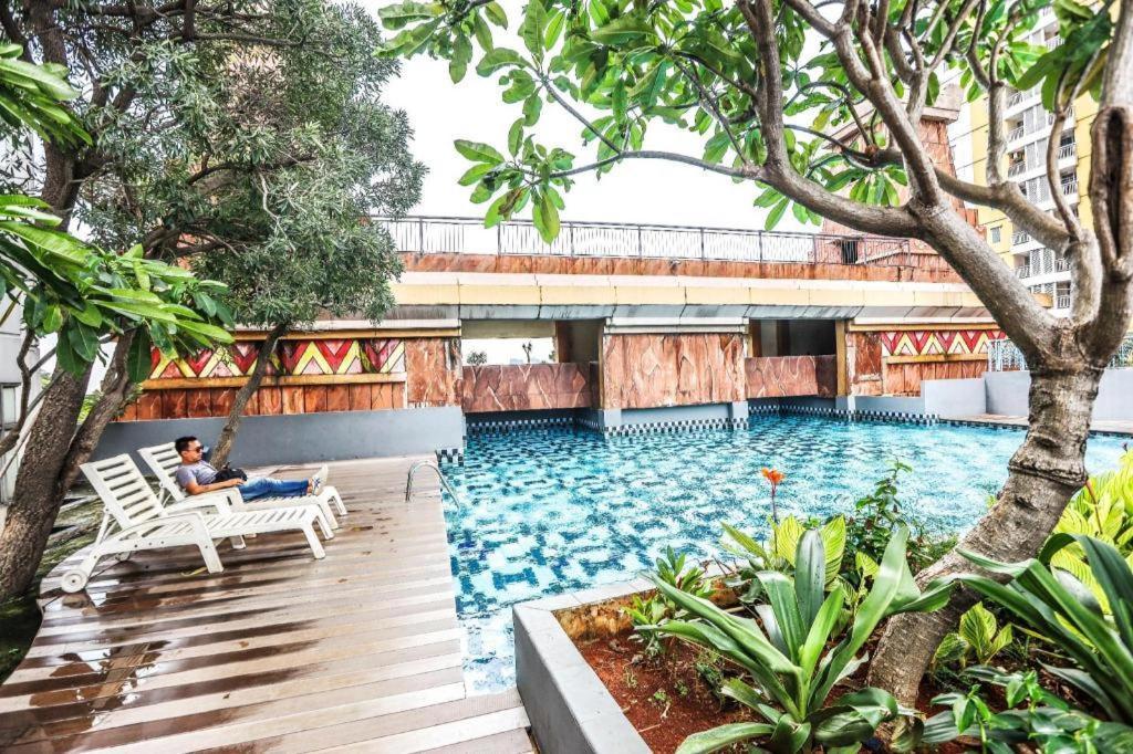 Great Western Hotel & Resort Serpong - Tangerang Buitenkant foto
