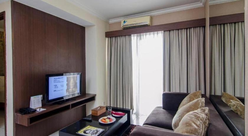 Great Western Hotel & Resort Serpong - Tangerang Buitenkant foto
