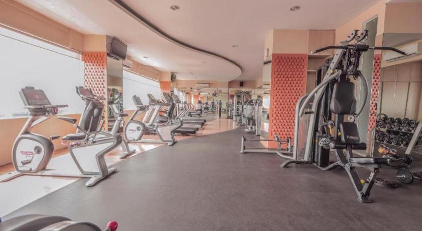 Great Western Hotel & Resort Serpong - Tangerang Buitenkant foto