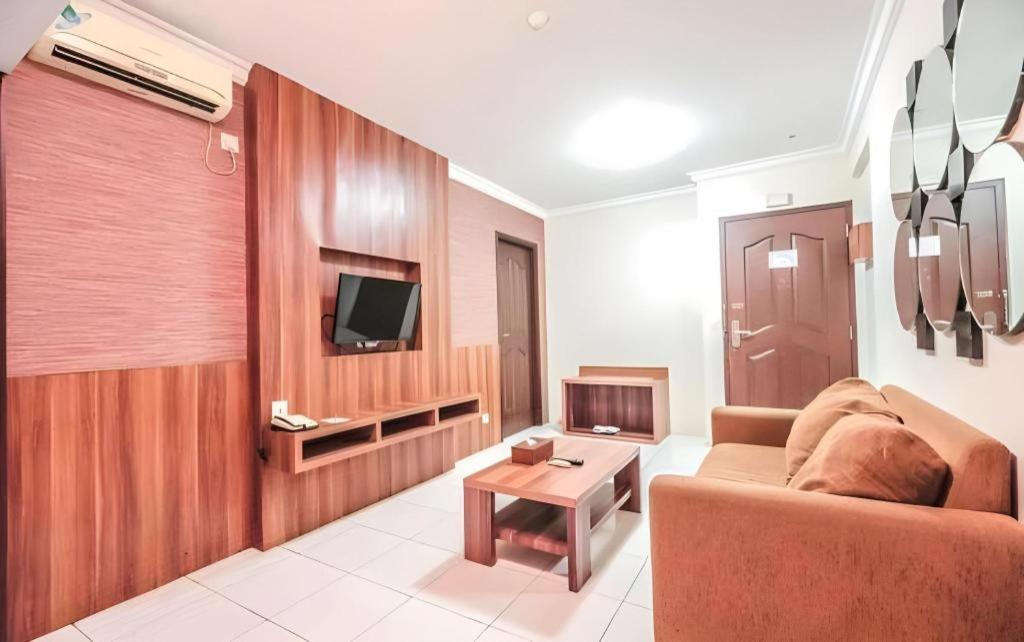Great Western Hotel & Resort Serpong - Tangerang Buitenkant foto