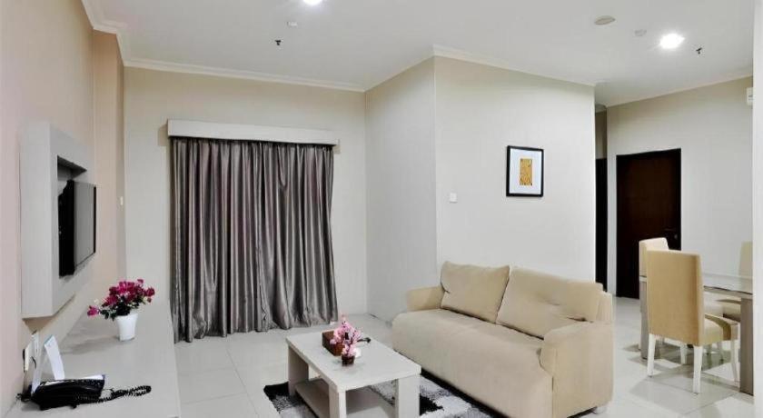 Great Western Hotel & Resort Serpong - Tangerang Buitenkant foto