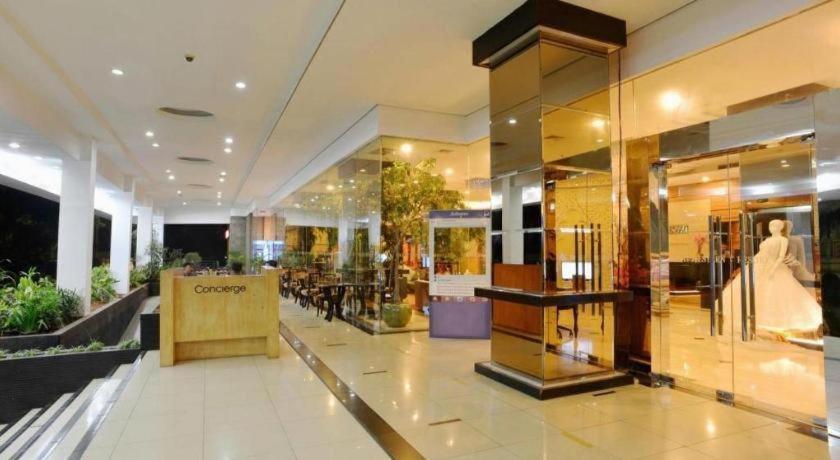 Great Western Hotel & Resort Serpong - Tangerang Buitenkant foto