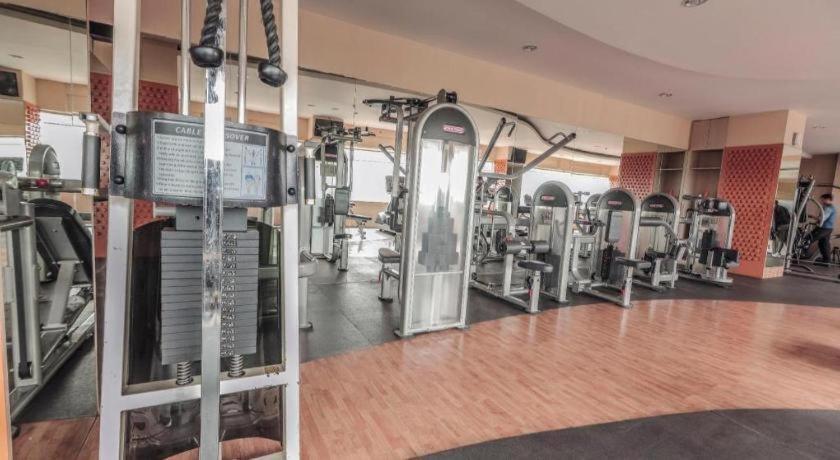 Great Western Hotel & Resort Serpong - Tangerang Buitenkant foto